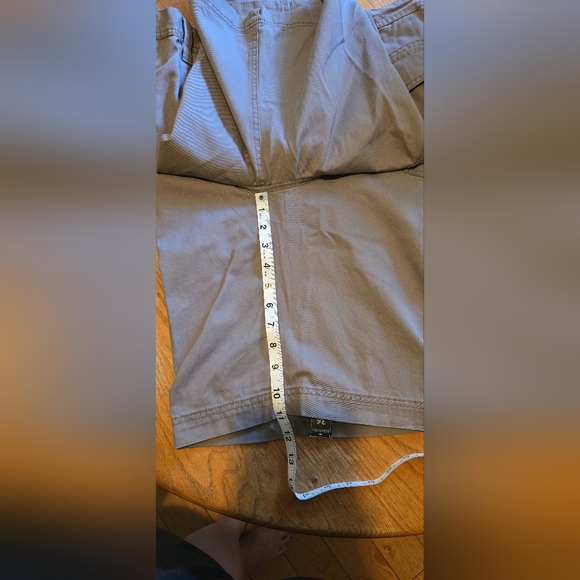 St. John's Bay Men's Cargo Shorts - Gray - Picture 4 of 5